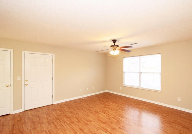 Building Photo - 4842 Poplar Crest Way