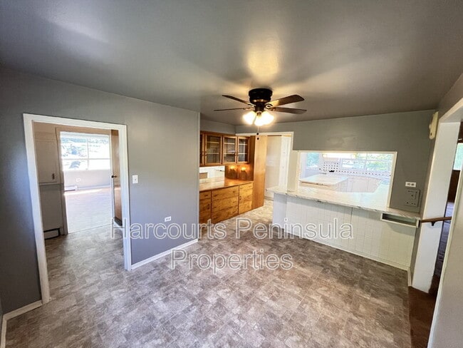 Foto del edificio - 8339 State Hwy 303 NE