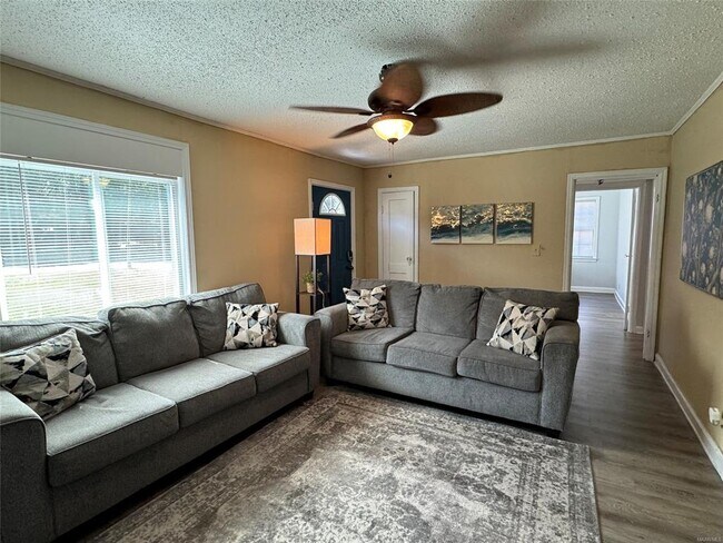 Foto del edificio - 2331 Woodlawn St