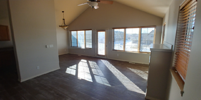 Building Photo - 2958 Warbler Way