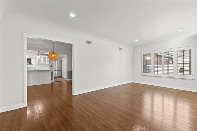 Building Photo - 11147 Hortense St