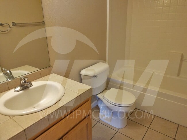 Foto del edificio - 583 Morgan Dr