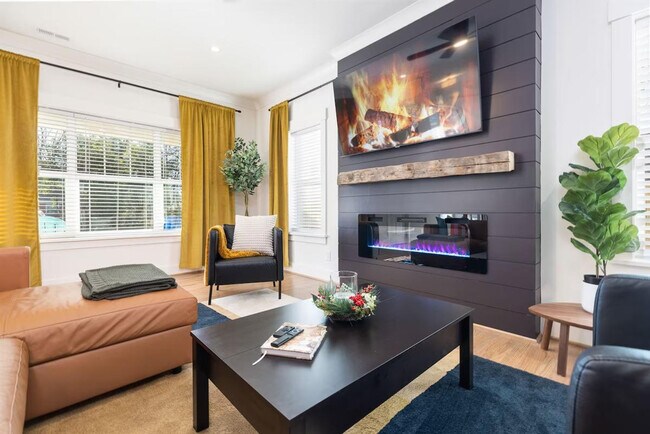 Foto del edificio - 2738 N Graham St