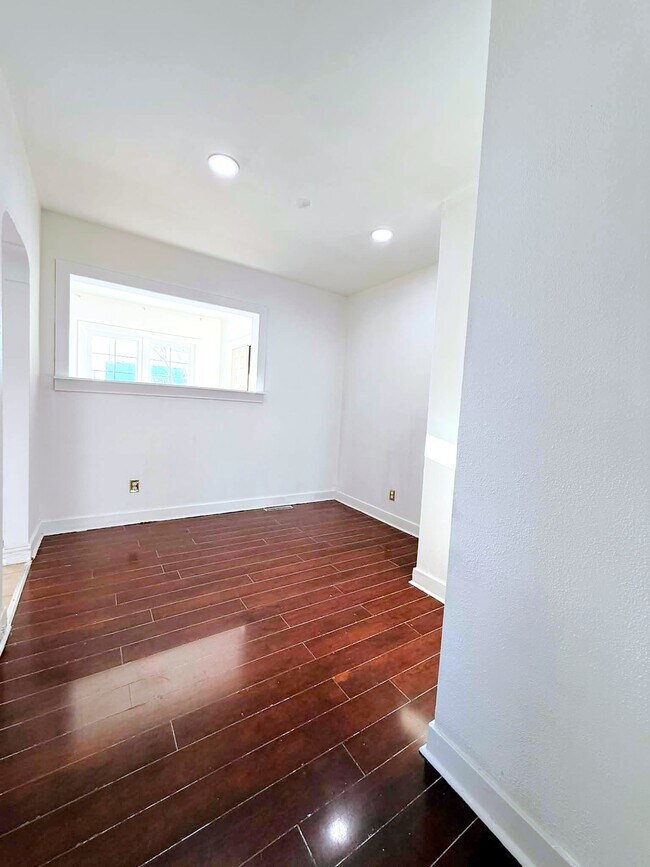 Building Photo - 2373 Tourangeau Rd