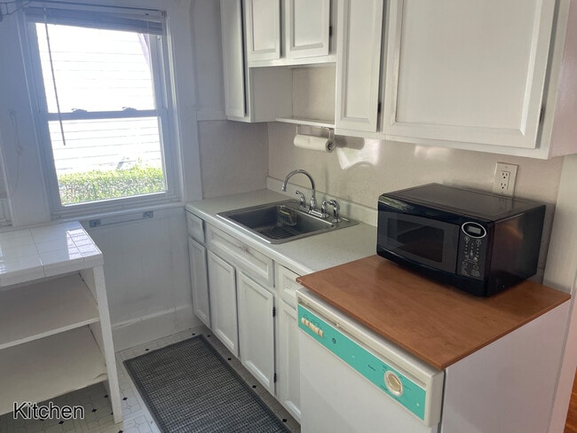 Kitchen - 43 Beaconsfield Rd