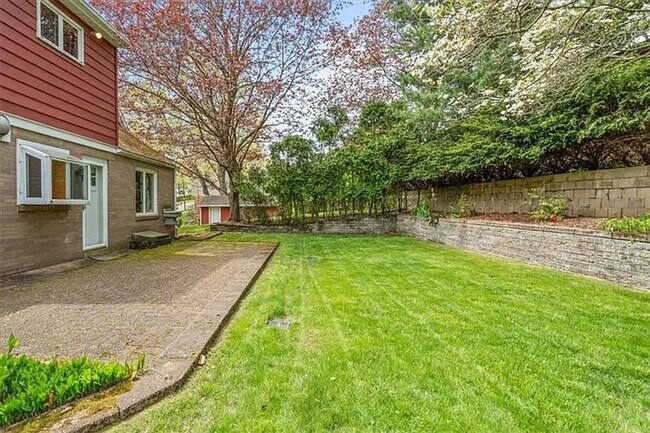 Foto del edificio - Charming 4 Bedroom 3 Bath house minutes wa...