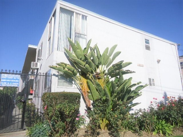 Building Photo - 18325 Malden St