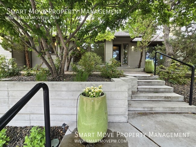Foto del edificio - 945 Hearthstone Dr