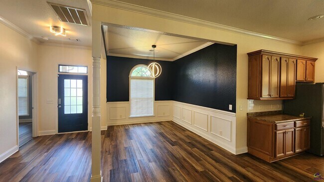 Foto del edificio - 502 Woods Edge Way