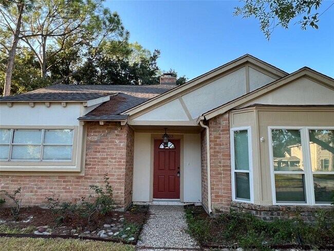 Building Photo - 15903 Brookvilla Dr