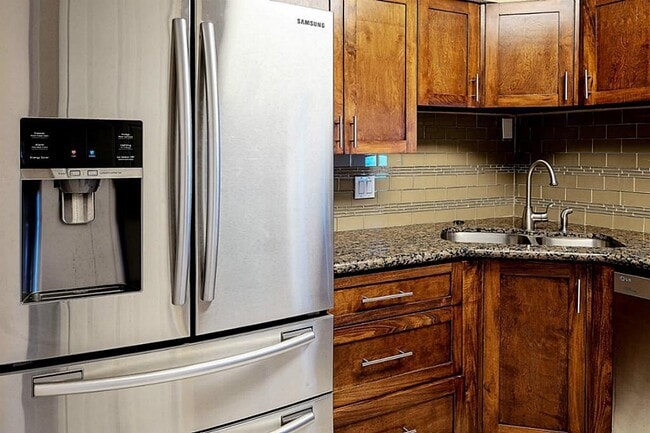 Stainless Steel Appliances - 1140 FM 2094 Rd