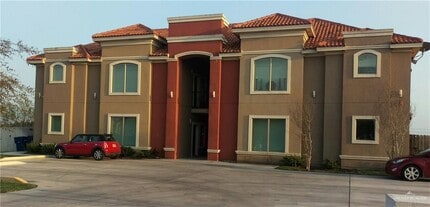 Building Photo - 14 Pineridge Ln