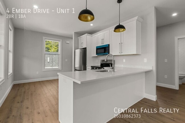 Foto del edificio - 4 Ember Drive-Unit 1