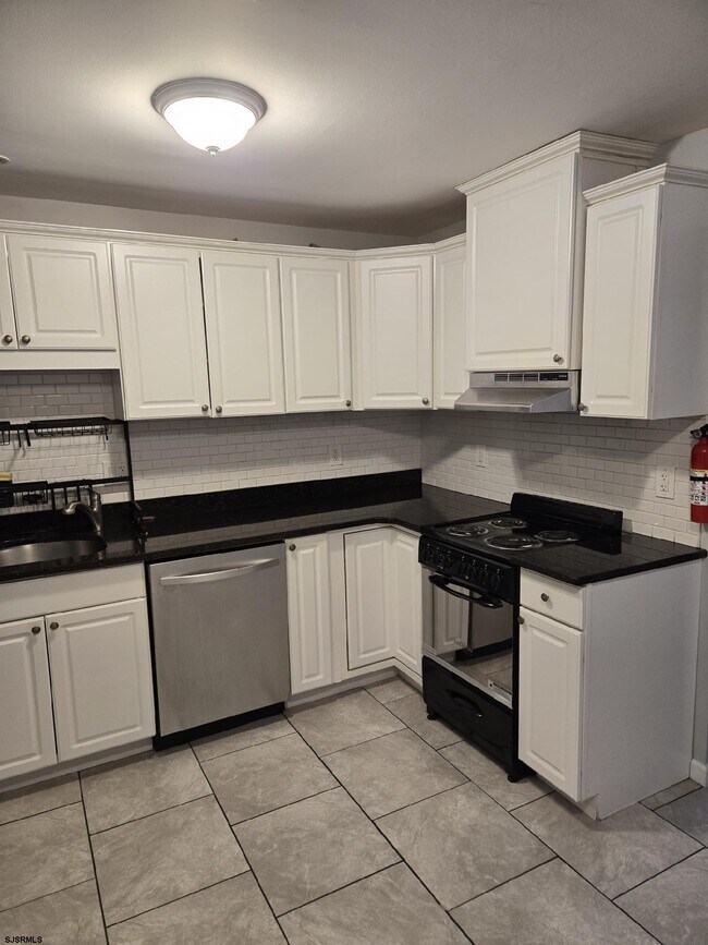 Foto del edificio - 709 N Dorset Ave