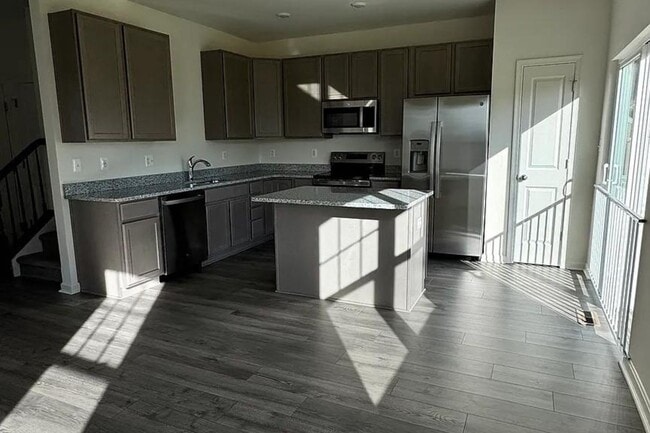 Building Photo - 318 Appleby School Rd