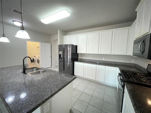 Building Photo - 1724 Lone Lynx Wy