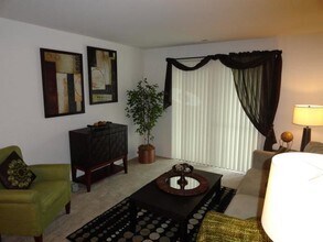 Living Room - Whisper Hollow Apartments