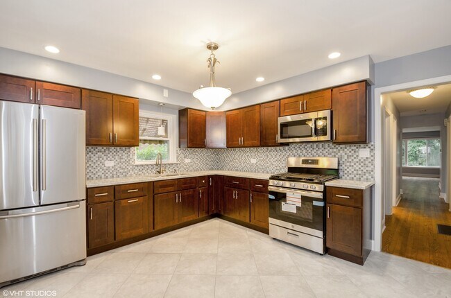 Building Photo - 1226 Austin St