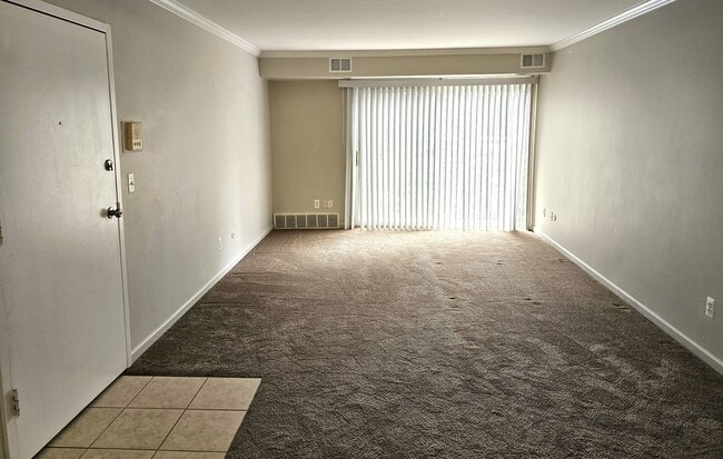 Building Photo - 38255 Fairway Ct