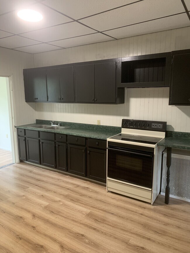 88 Millview St, Uniontown, PA 15401 House Rental in Uniontown, PA