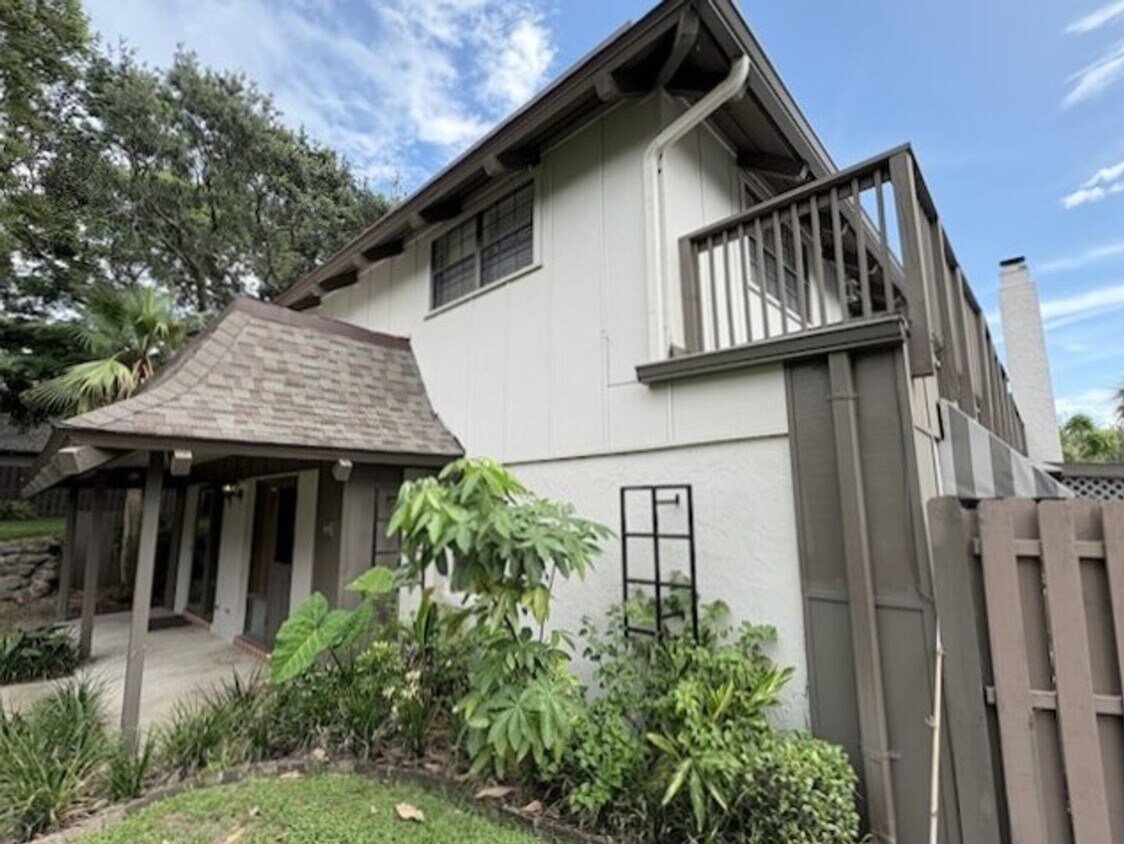 Primary Photo - Beautiful 1 Bedroom Townhome in the Trails!