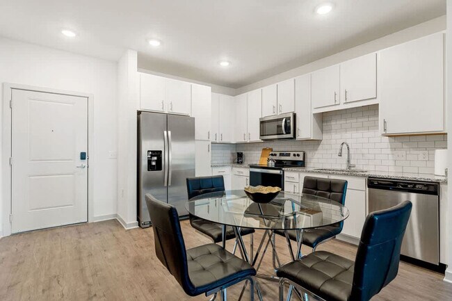 Foto del edificio - 14533 Star Water Rd