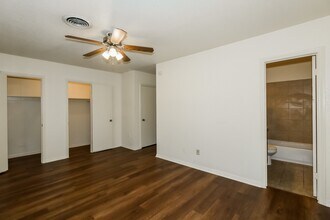 Building Photo - 3003 Falk Ct