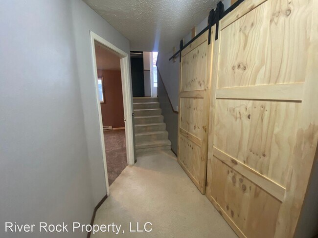 Building Photo - 3 br, 1 bath House - 426 22nd St East