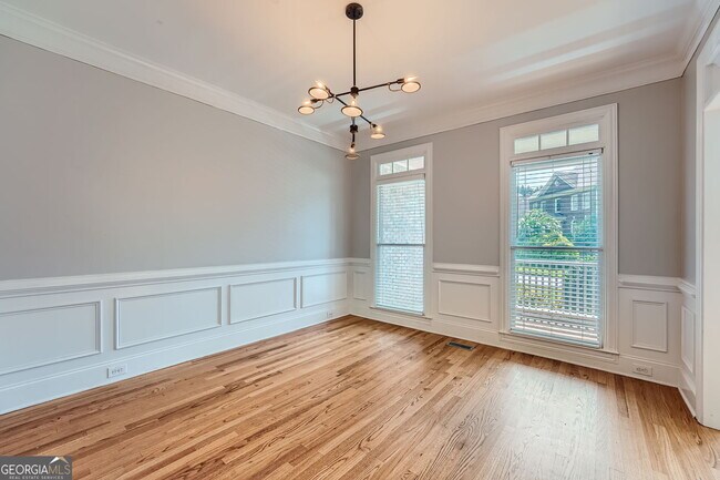 Building Photo - 3760 Honey Pot Way NE