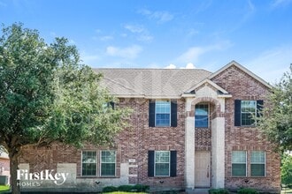 Building Photo - 101 Sycamore Cir