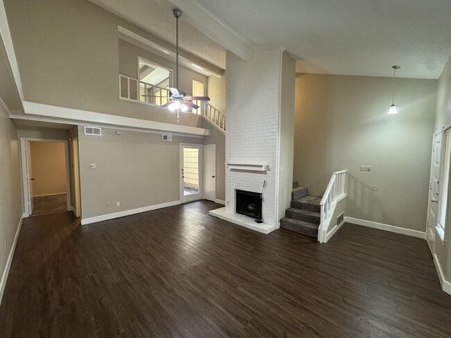 Building Photo - 6804 Frankford Ave