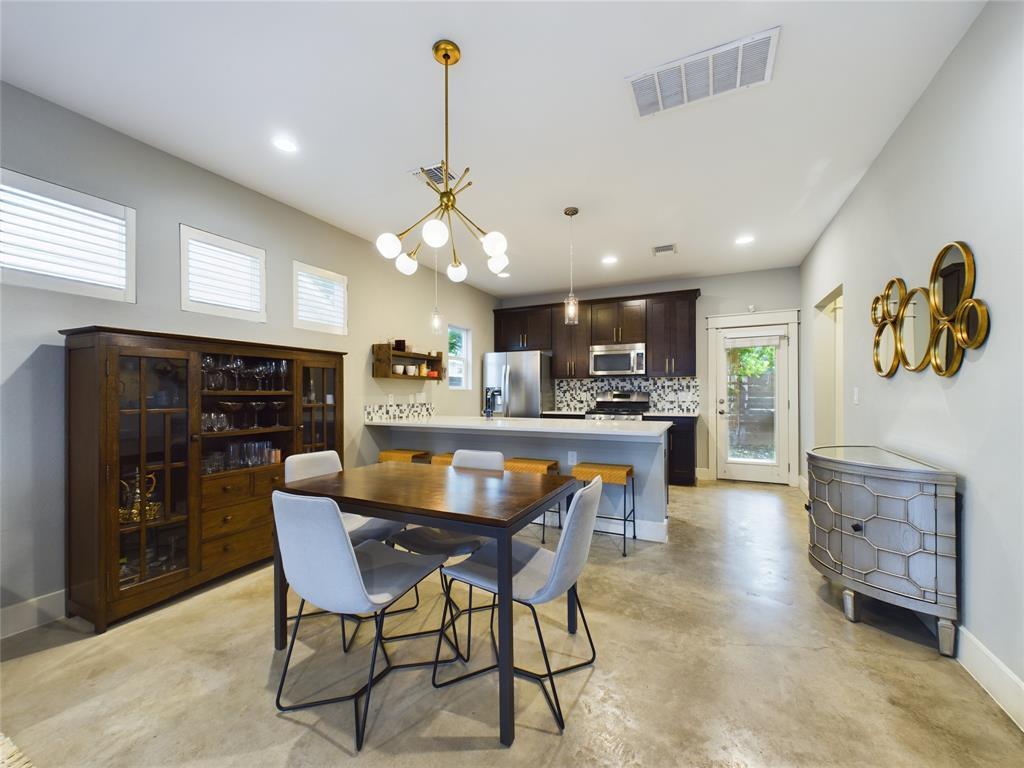 Foto principal - 3002 Neal St