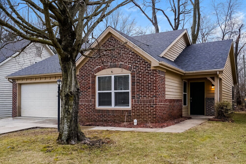 Primary Photo - 2815 Sunnyfield Ct