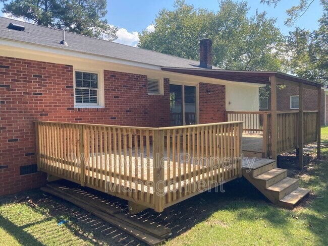 Foto del edificio - 110 Church Cir Ln