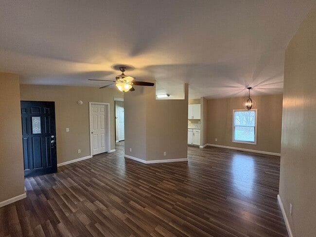 Foto del edificio - For Rent