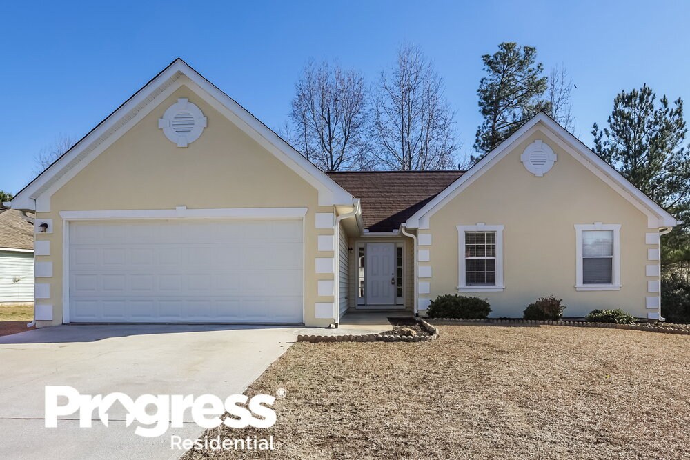 1025 Bonita Cir, Jonesboro, GA 30238 House for Rent in Jonesboro, GA