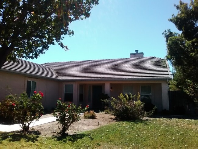Foto del edificio - COMING SOON – Beautiful Corner Lot Home