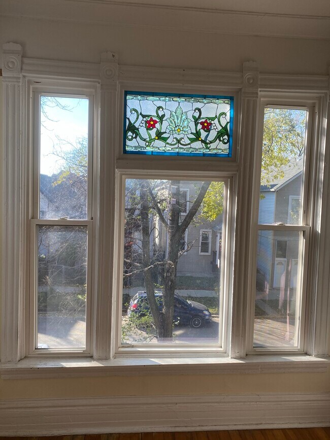 Stained Glass - 1663 N Francisco Ave