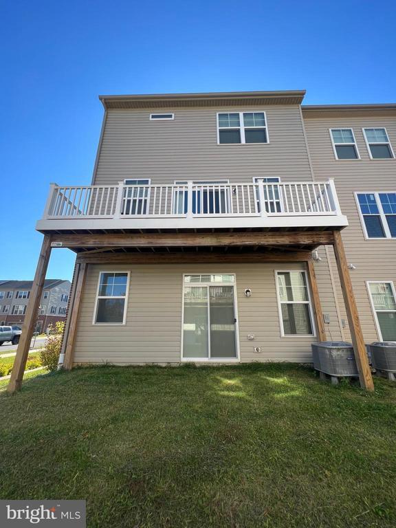 Foto del edificio - 3501 Landing Way