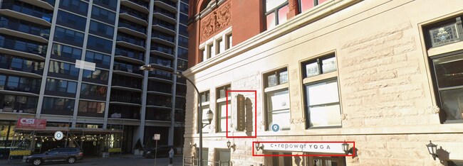 Foto del edificio - 1560 N Sandburg Ter
