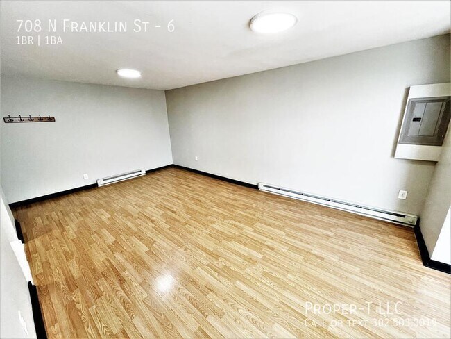 Foto del edificio - 708 N Franklin St