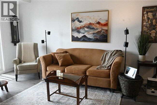 Building Photo - 4 Spice Wy