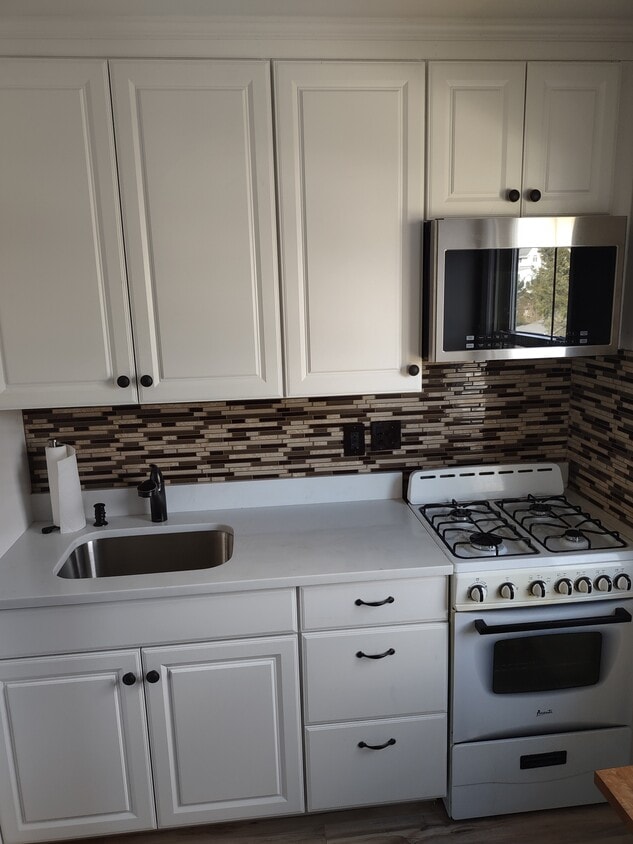 New Kitchen - 28 Beechwood Ave