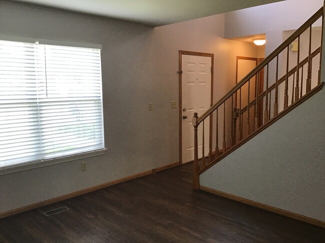 Building Photo - 20835 W Annapolis Ct