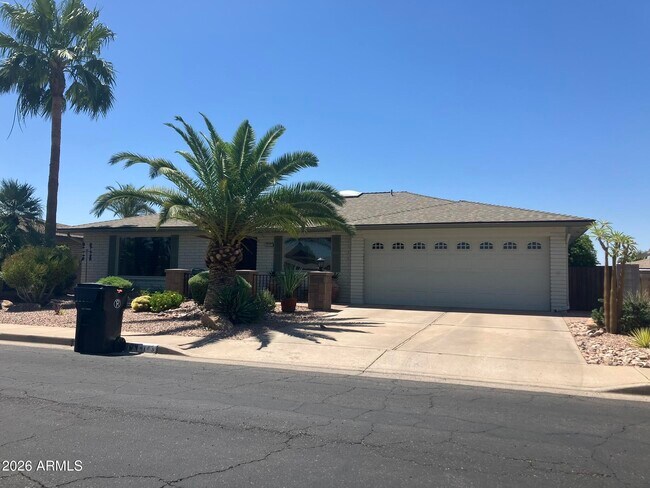 Foto del edificio - 4143 E Crescent Ave