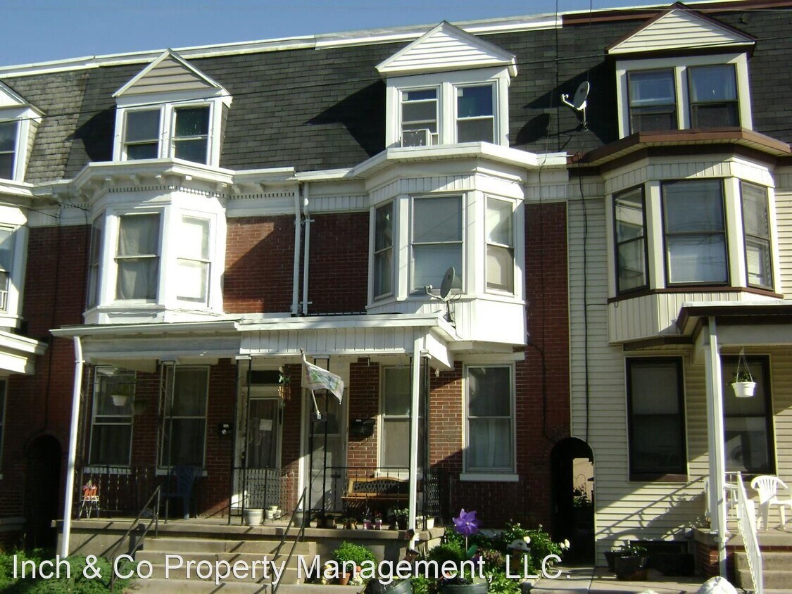 5 br, 1 bath House 1121 W King House Rental in West York, PA