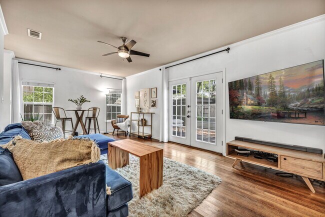 Foto del edificio - 4203 Duval St