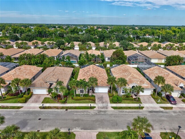 Foto del edificio - 92 Glen Eagle Cir