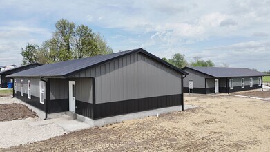 Building Photo - 203 Victory Ln