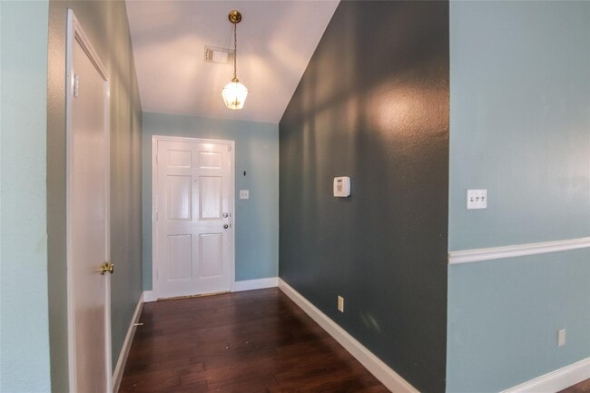 Building Photo - 17415 Hamilwood Dr
